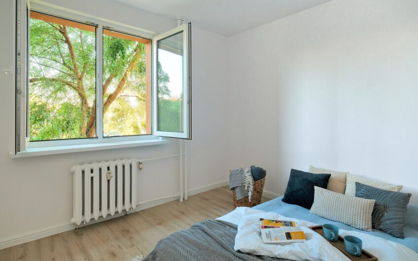 Sprzedam 3 pokojowe mieszkanie z balkonem w Legnica